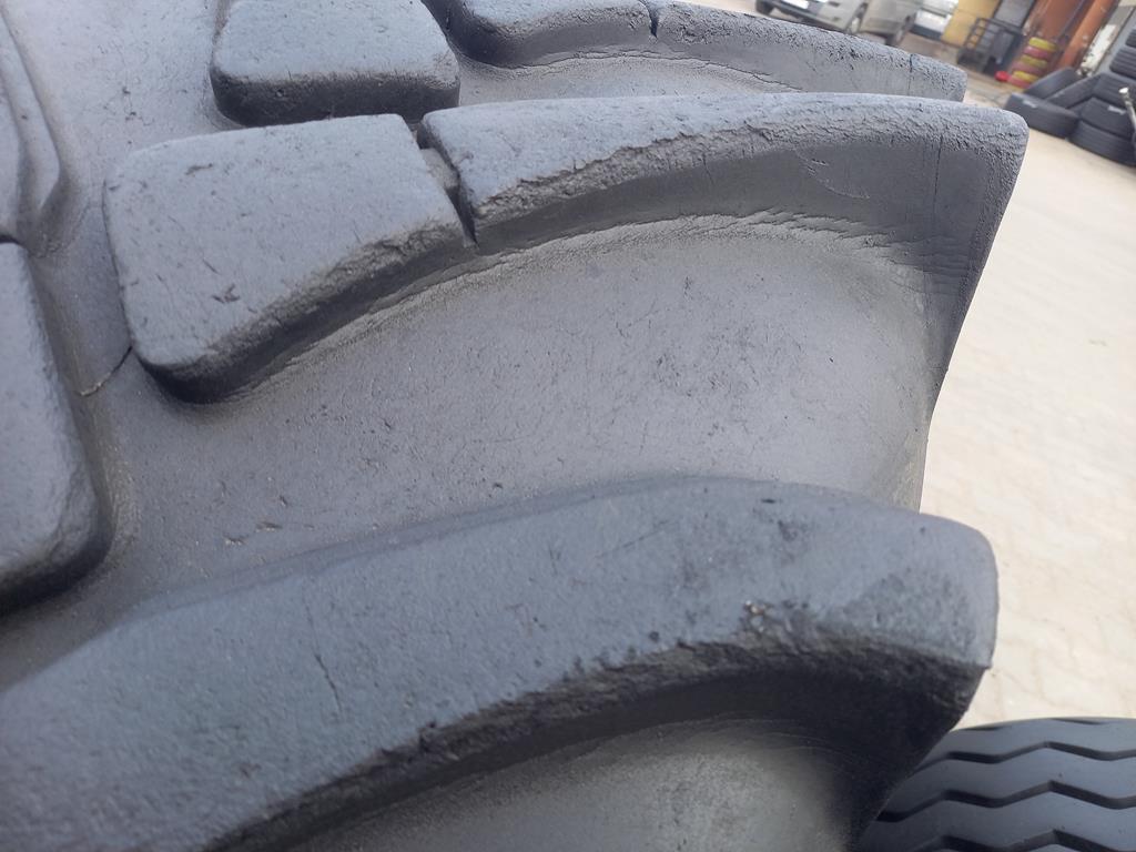 Opona używana przemysłowa 18-22,5 SOLIDEAL TRACTION MASTER 1000zł W4778 - obrazek 6