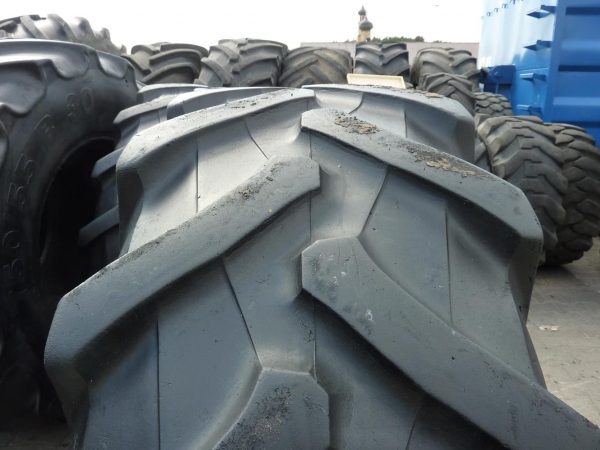 2 x Opona używana rolnicza 420/70R30 PIRELLI TM700 900zł. W2601 - obrazek 5