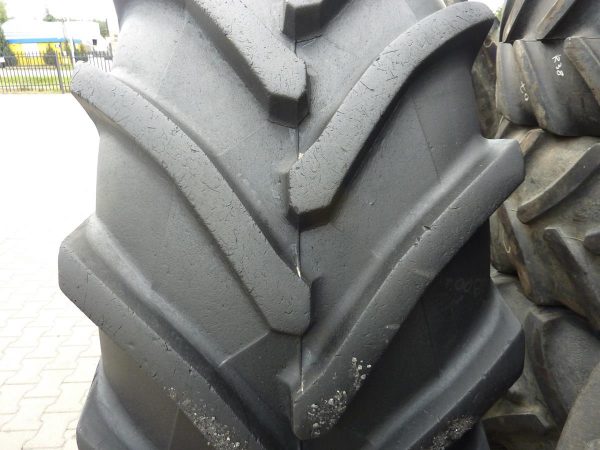 Opona używana rolnicza 800/70R32 TRELLEBORG TM3000; 4800zł. W2726 - obrazek 3