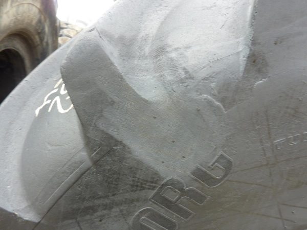Opona używana rolnicza 800/70R32 TRELLEBORG TM3000; 4800zł. W2726 - obrazek 8