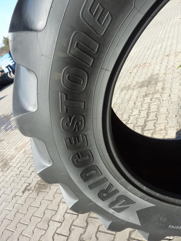 Opona używana rolnicza 650/65R42 BRIDGESTONE VT TRACTOR 2200zł W2342 - obrazek 4