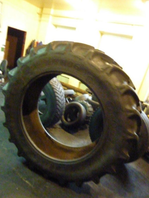 Opona używana rolnicza 460/85R42 18,4R42 GOODYEAR DT806; 1700zł W1541 - obrazek 2