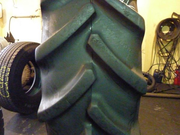 Opona używana rolnicza 460/85R42 18,4R42 GOODYEAR DT806; 1700zł W1541 - obrazek 9