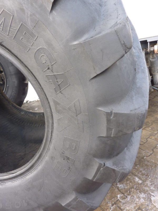 2x Opona używana rolnicza 1050/50R32 MICHELIN MEGAXBIB 5400zł W1593 - obrazek 4