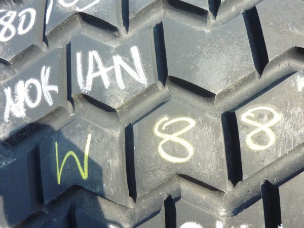 Opona używana rolnicza 580/65-34 NOKIAN TRI 900zł W88 - obrazek 2