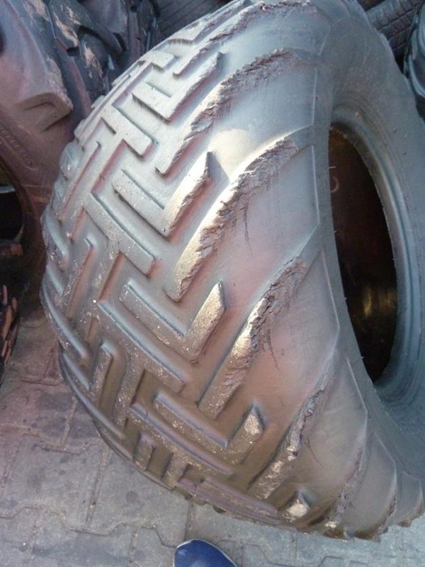 2 x Opona używana rolnicza 31x15,50-15 TRELLEBORG SUPREME TRAC 412; 200zł W2790 - obrazek 8