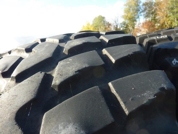 2 x Opona używana rolnicza 540/80R38 20,8R38 NOKIAN TRI 2; 1400zł W2808 - obrazek 7