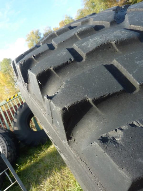 2 x Opona używana rolnicza 540/80R38 20,8R38 NOKIAN TRI 2; 1400zł W2808 - obrazek 9