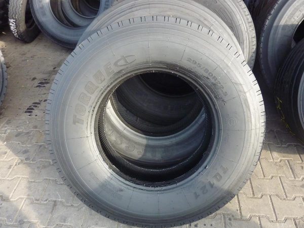 Opona używana ciężarowa 295/80R22,5 TORQUE TQ121; 700zł C1906 - obrazek 2