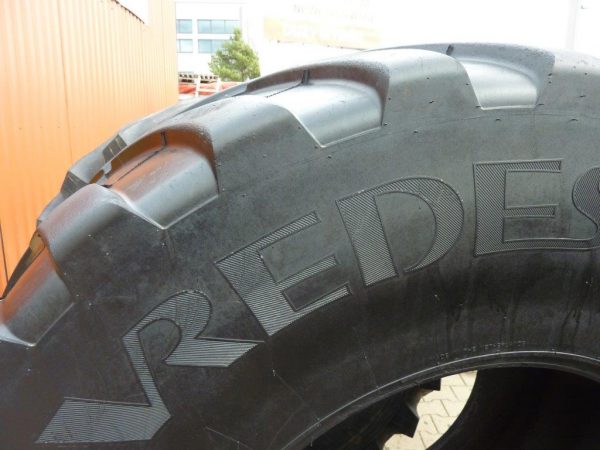 Opona używana rolnicza 800/60R32 VREDESTEIN FLOTATION TRAC 3800zł W943 - obrazek 4