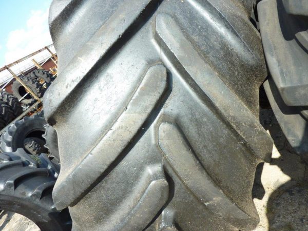Opona używana rolnicza 800/70R32 MICHELIN CERE XBIB 4500zł W962 - obrazek 4