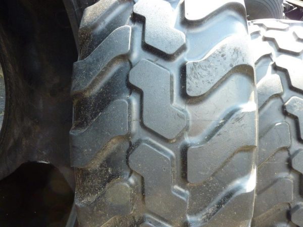 2 x Opona używana przemysłowa 405/70R24 MITAS EM-01; 1400zł W964 - obrazek 3