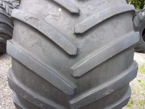 Opona używana rolnicza 1050/50R32 MICHELIN MEGAXBIB 2900zł  W1920 - obrazek 5