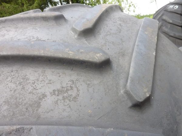 Opona używana rolnicza 1050/50R32 MICHELIN MEGAXBIB 2900zł  W1920 - obrazek 10