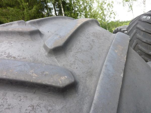 Opona używana rolnicza 1050/50R32 MICHELIN MEGAXBIB 2900zł  W1920 - obrazek 11