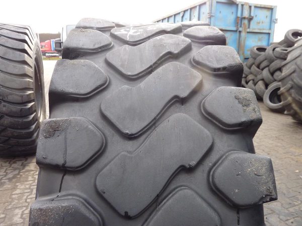 Opona używana przemysłowa 17,5-25 CAMSO LOADMASTER 1300zł W2118 - obrazek 6