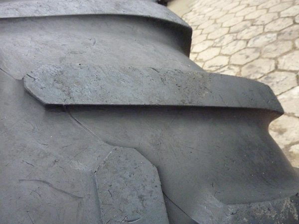 2 x Opona używana rolnicza 600/70R28 MICHELIN MACH BIB 1200zł W2193 - obrazek 10