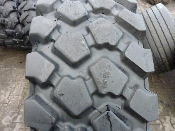Opona używana przemysłowa 14,00R20 MICHELIN XZL 900zł W2207 - obrazek 6