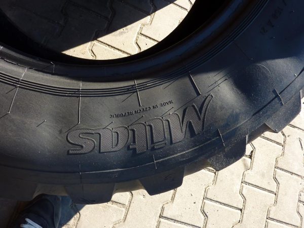 4 x Opona używana przemysłowa 405/70R24 MITAS EM-01; 450zł W2426 - obrazek 4