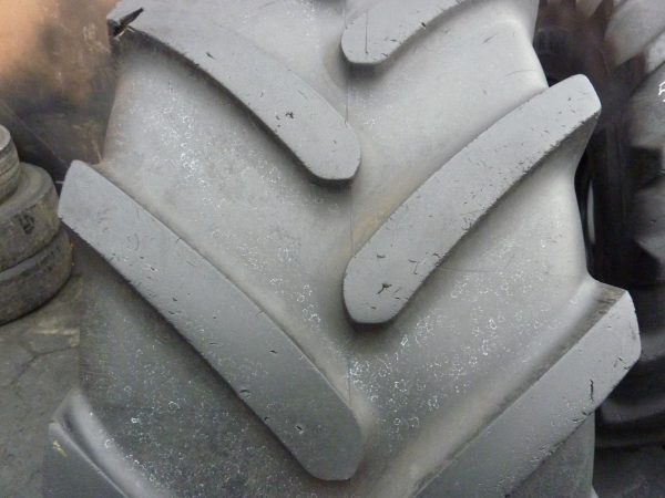 2 x Opona używana rolnicza 580/70R38 MICHELIN OMNIBIB 1300zł W2467 - obrazek 4