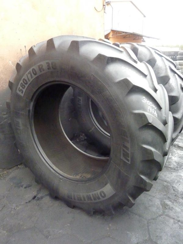 2 x Opona używana rolnicza 580/70R38 MICHELIN OMNIBIB 1300zł W2467 - obrazek 2