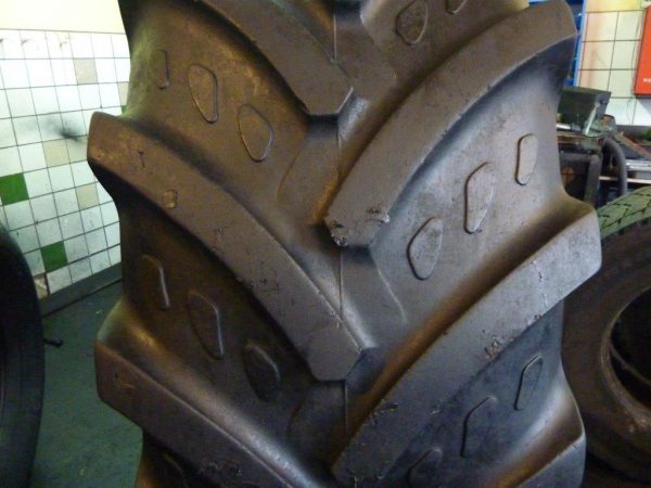 Opona używana rolnicza 650/75R38 KLEBER TOPKER 1400zł W1582 - obrazek 5