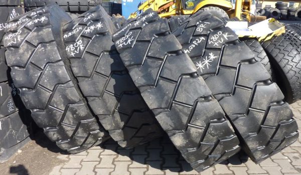 4 x Opona używana przemysłowa 14.00R24 BRIDGESTONE CONTAIN HANDLER SS 599zł W1616