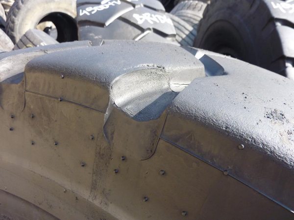 4 x Opona używana przemysłowa 14,00R24 BRIDGESTONE CONTAINER HANDLER SS 599zł W1631 - obrazek 9