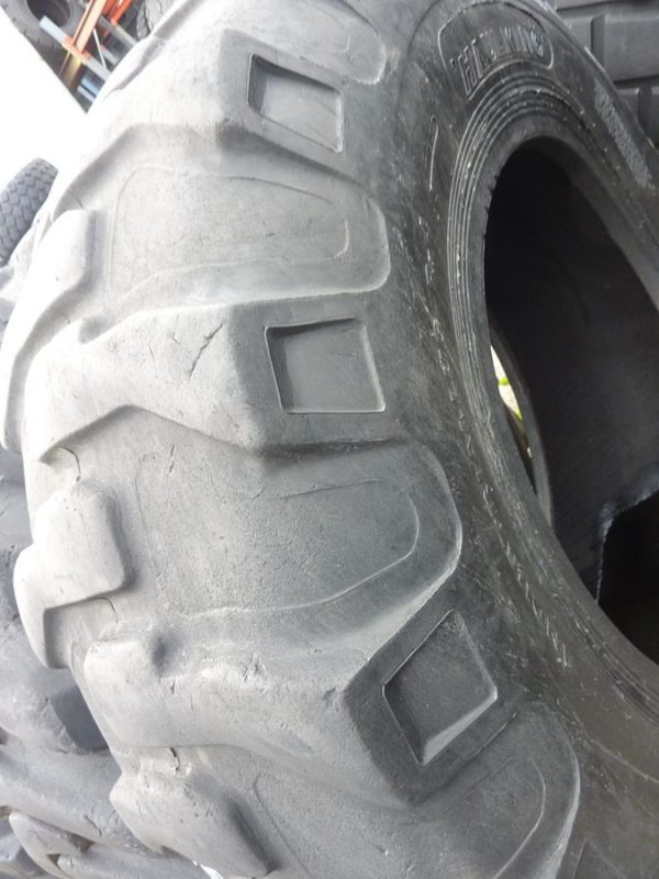 Opona używana przemysłowa 18,4-26 HAULKING INDUSTRIAL LUG 800zł W2842 - obrazek 9