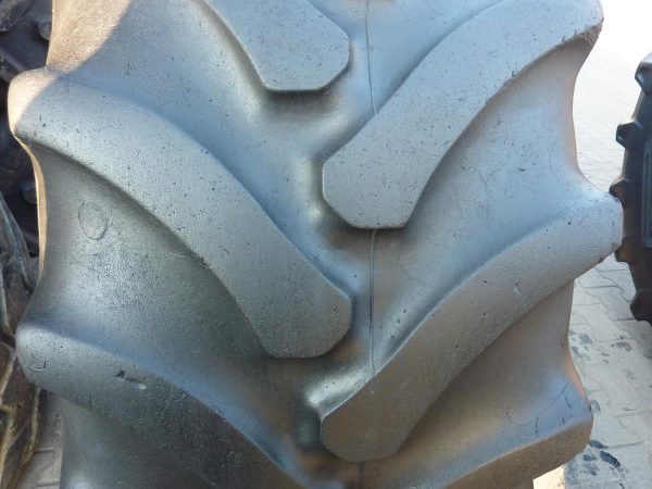 Opona używana rolnicza 600/65R28 FIRESTONE ALLTRACTION DT 1000zł. W2865 - obrazek 4