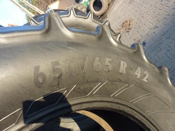 2 x Opona używana rolnicza 650/65R42 CONTINENTAL CONTRACT 2300zł W2871 - obrazek 3