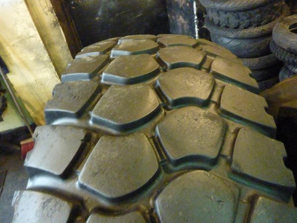 Opona używana przemysłowa 395/85R20 MICHELIN XZLZ 600zł W2875 - obrazek 6