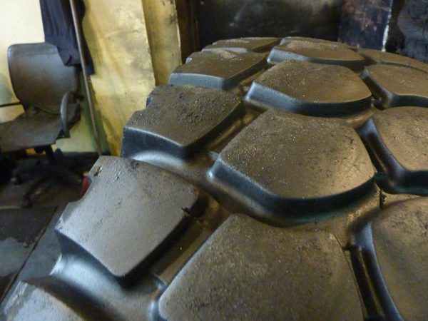 Opona używana przemysłowa 395/85R20 MICHELIN XZLZ 600zł W2875 - obrazek 9