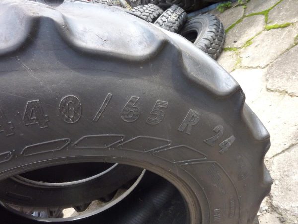 2 x Opona używana rolnicza 440/65R24 CONTINENTAL CONTRACT AC65; 700zł W1968 - obrazek 3