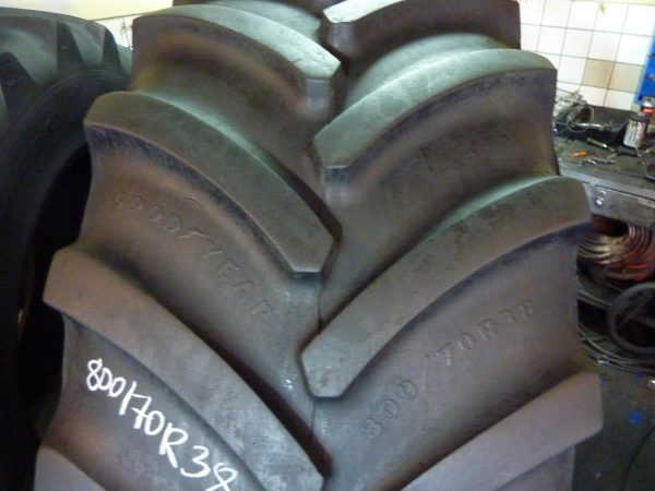 Opona używana rolnicza 800/70R38 GOODYEAR OMNITRAC DT830 2829zł W2216 - obrazek 6
