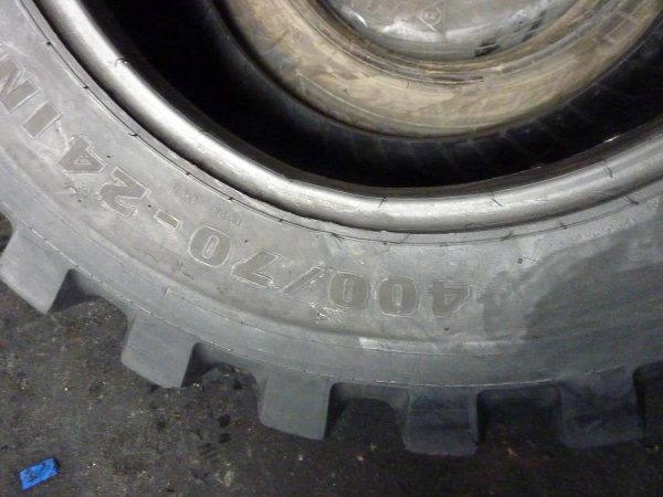 2 x Opona używana przemysłowa 400/70-24 MITAS MPT-04; 1400zł W2233 - obrazek 5