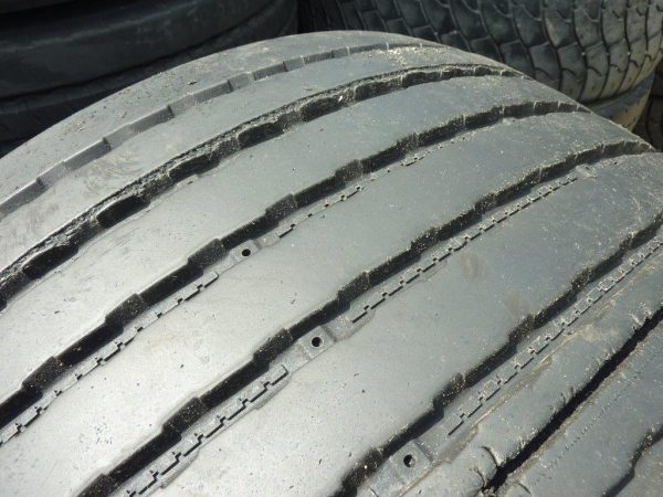 Opona używana ciężarowa 435/50R22,5 GOODYEAR LHT 600zł C356 - obrazek 7