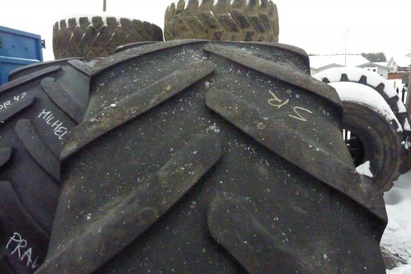 2 x Opona używana rolnicza 620/70R42 MICHELIN OMNIBIB 1600zł W2934 - obrazek 4