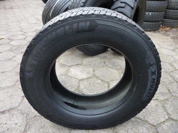 Opona używana ciężarowa 295/60R22,5  MICHELIN X MULTI 650zł  C1501 - obrazek 2