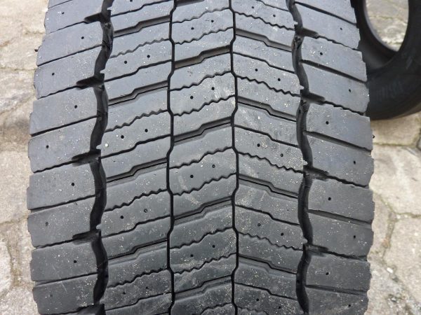 Opona używana ciężarowa 295/60R22,5  MICHELIN X MULTI 650zł  C1501 - obrazek 7