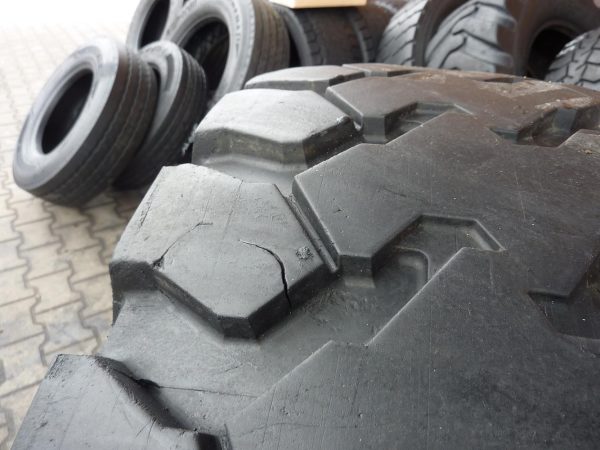 Opona używana ciężarowa 365/85R20 CONTINENTAL HCS 700zł C1712 - obrazek 9