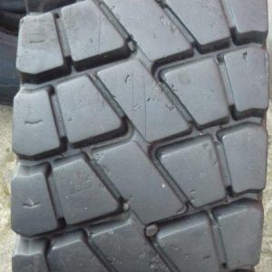 Opona używana ciężarowa 295/80R22.5 CONTINNTAL HDC1; 600zł C442