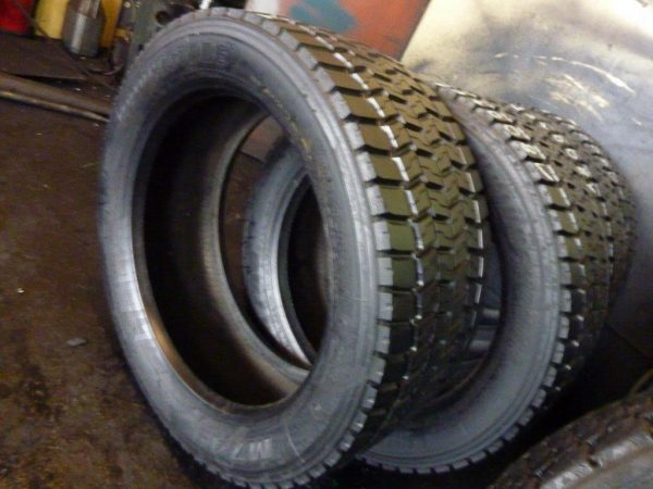 4x Opona używana ciężarowa 315/45R22.5 BRIDGESTONE M749 450zł C1014 - obrazek 10
