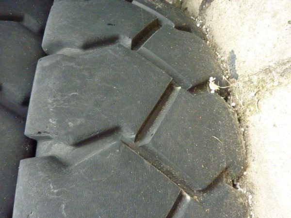 Opona używana przemysłowa 12,00R20 TRELLEBORG T-800; 250zł C211