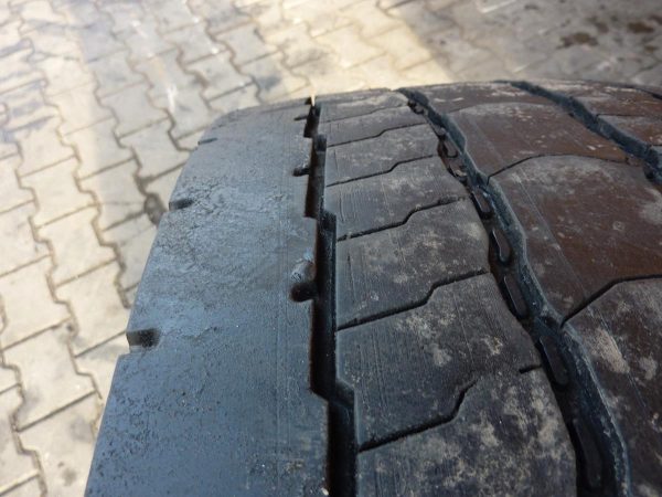 Opona używana ciężarowa 295/60R22,5 COLMEC ECOTIRE CD-2; 450zł C1975 - obrazek 9