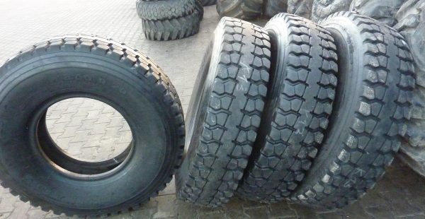 4 x Opona używana ciężarowa 12R20 PIRELLI TC85; 675zł C1998