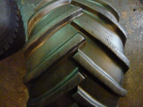 Opona używana rolnicza 31,15-50-15 MITAS TRACTION TR07; 300zł W2996 - obrazek 6