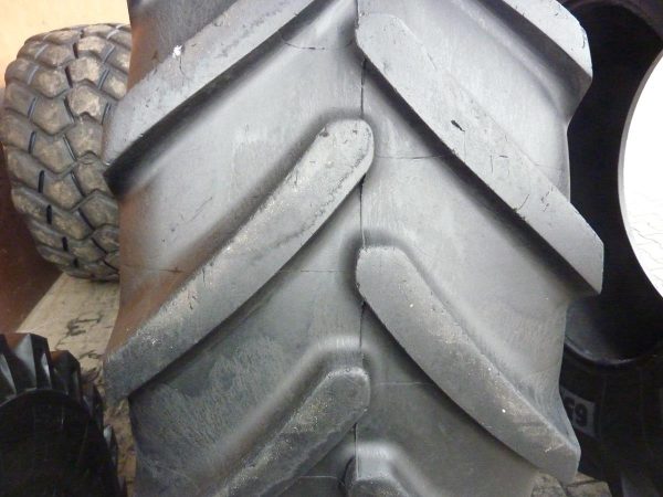 2 x Opona używana rolnicza 650/65R42 MICHELIN MULTIBIB 3200zł W3003 - obrazek 3
