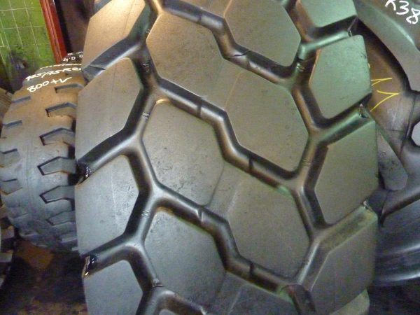 Opona używana przemysłowa 23,5R25 BRIDGESTONE VJT 3800zł W3012 - obrazek 3