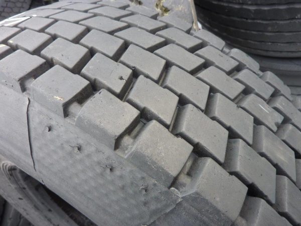 Opona używana ciężarowa 13R22,5 ROADLUX R328; 490zł C330 - obrazek 4